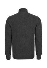 Grå stickad tröja med hög krage, långa ärmar och ribbade muddar. Mjuk textur, enkel design och inga synliga mönster eller beslag.