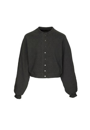 Fekete rövidített dzseki hosszú ballon ujjakkal és patentos záródással elöl, kerek nyakkivágással és testhez simuló mandzsettával.