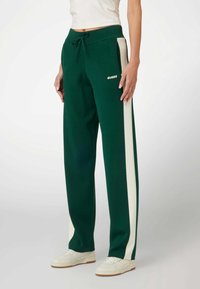 Guess TECH  - Treningo apatinė dalis - grün