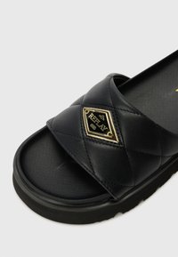 Thumbnail Image 6