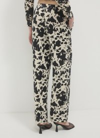 Calliope SIMIL FANTASIA - Stoffhose - var bianco panna