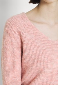 Pieces PCELLEN V NECK - Camisola - misty rose