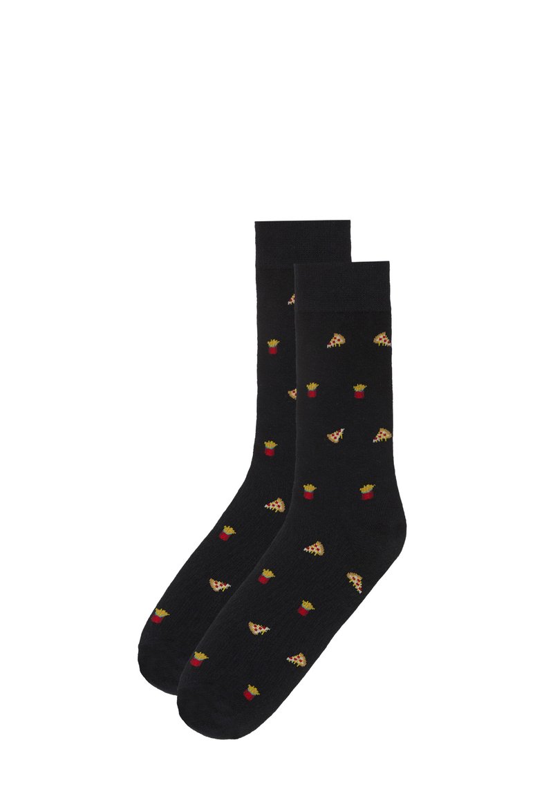 Calcetines negros de tripulación con un patrón repetido de pequeñas porciones de pizza y recipientes rojos de papas fritas.