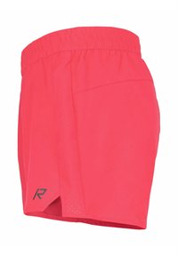 Pantalones cortos de running para hombre en vibrante color rosa. Tela ligera, cintura elástica, perforaciones laterales para ventilación y detalle de logo en la pierna.