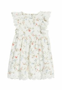 Blommönstrad vit klänning med volangärmar och spetsdetaljer. Har rosa och blå blommor, samlad midja och knäppning bak.