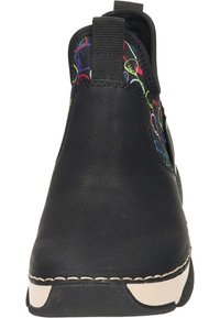 Scarpa in pelle nera con motivi colorati sui lati, pannelli elastici per una facile calzata e suola testurizzata per una buona aderenza.