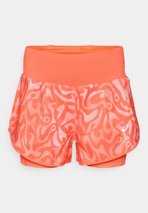 ASICS ROAD ALL OVER PRINT SHORT - Šortky 2 v 1 - coral reef/light ube