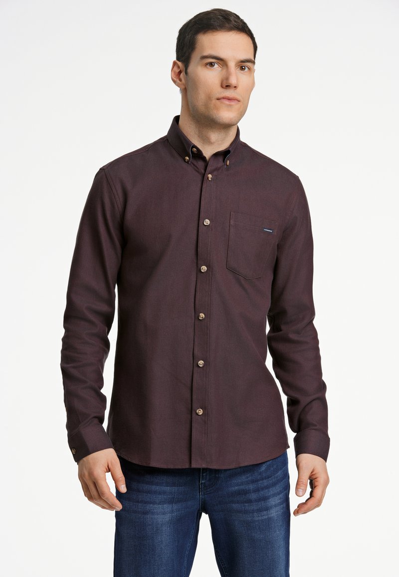 Lindbergh - BRUSHED HERRINGBONE L S - Camisa - burgundy, Ampliar