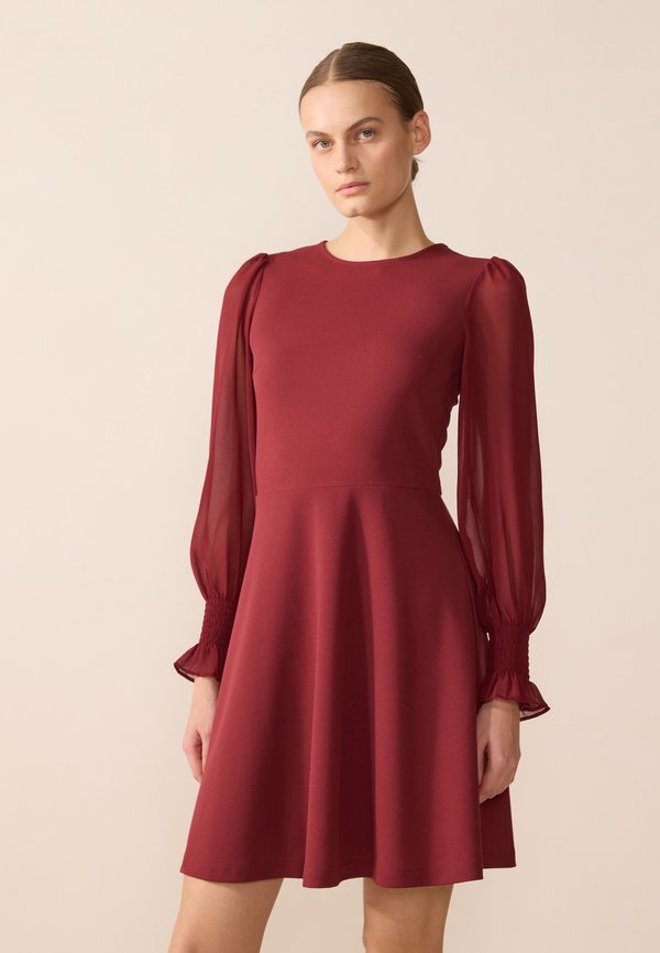 Day dress - cabernet