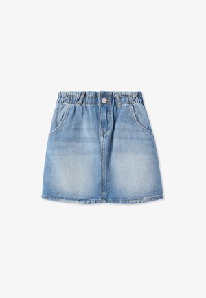 Gonna in denim con elastico in vita, dotata di due tasche laterali, di colore azzurro chiaro e con una leggera scoloritura per un look informale.