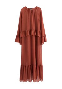 Lungo vestito color ruggine con balze arricciate all'orlo, in vita e ai polsini, dotato di maniche lunghe e una piccola chiusura con bottone sul retro.