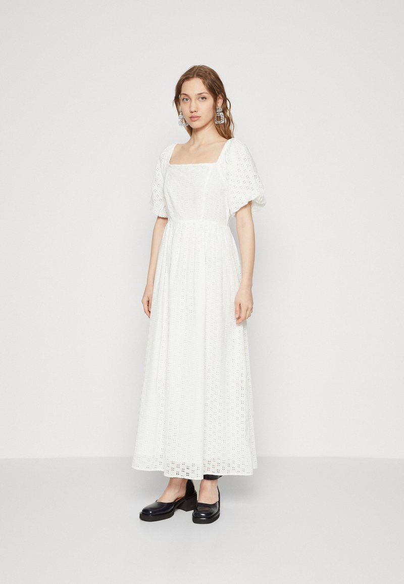 Selected Femme - SLFANELLI ON OFF ANKLE DRESS - Maxi šaty - snow white, Zväčšiť