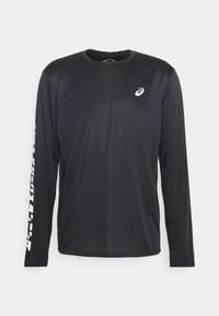 Schwarzes langärmliges Sportshirt aus leichtem Material, Rundhalsausschnitt, mit weißem Logo auf der Brust und vertikalem Textdesign auf dem linken Ärmel.