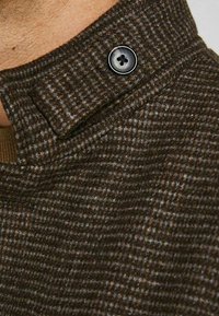 Jack & Jones PREMIUM BLAMELTON SN - Īss mētelis - black coffee