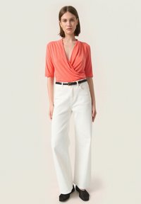 Soaked in Luxury SLColumbine Wrap - Basic póló - hot coral