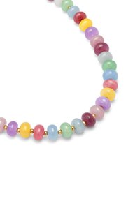 Meerkleurige kralenketting met ronde glazen kralen in pasteltinten, afgewisseld met kleine gouden accenten voor contrast.