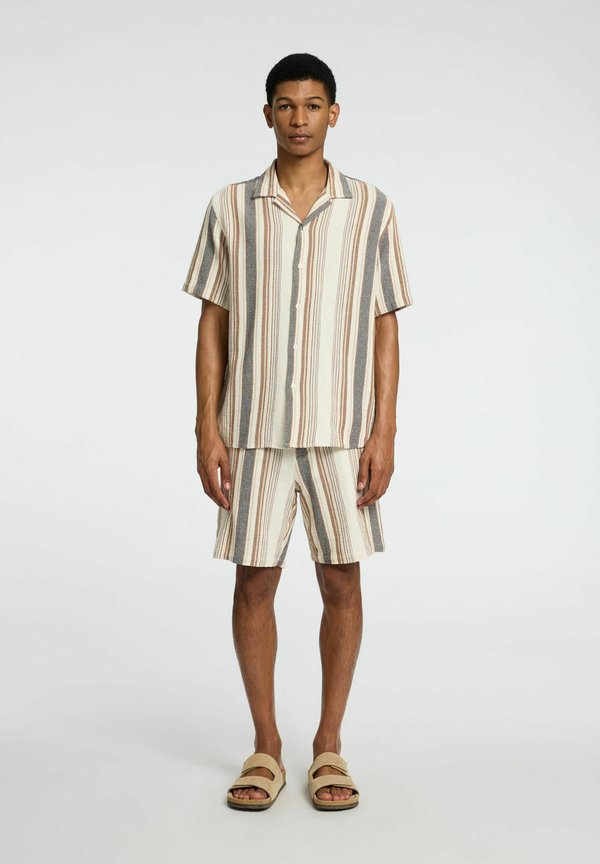 SLHREGSAL - Shorts - egret4