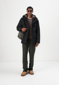 TOM TAILOR FIELDJACKET - Vinterkåpe / -frakk - black
