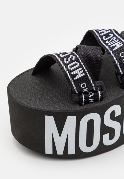 MOSCHINO Sandales �à plateforme - nero