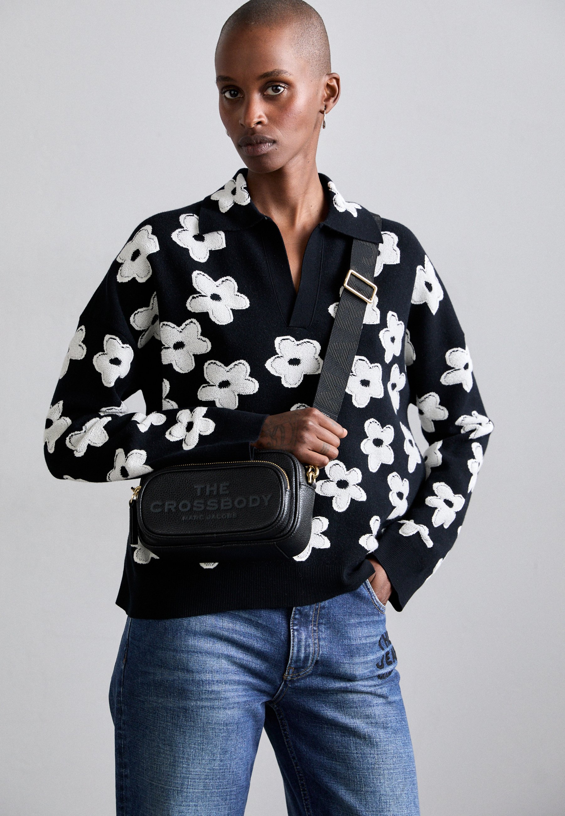 MARC JACOBS THE CROSSBODY - Cross body bag - black - Zalando.ie