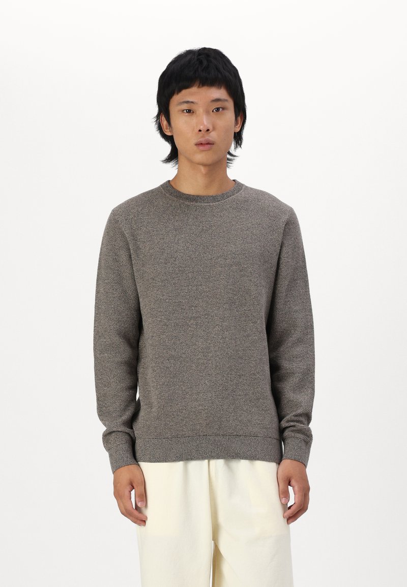 Selected Homme SLHROSS STRUCTURE CREW NECK - Džemperis - asphalt