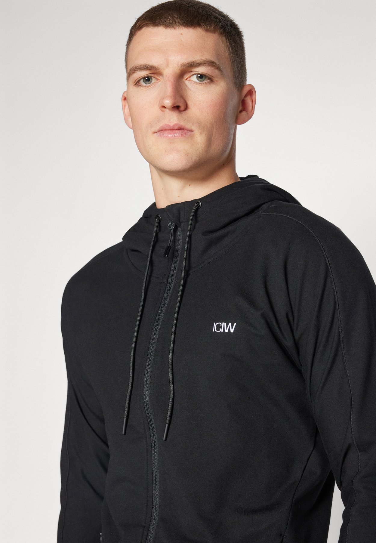 ACTIVITY HOODIE MEN