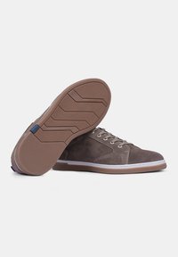 Bata Tossud - taupe