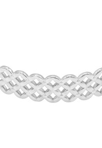 Silbernes geflochtenes Armband mit einem Kreuzmuster, das durch glatte, abgerundete Kanten und ein poliertes Finish besticht, was ein nahtloses Design betont.
