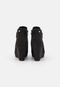 Anna Field Botas de tornozelo com plataforma - black