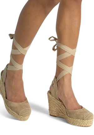 Zapatos altos - marrón claro