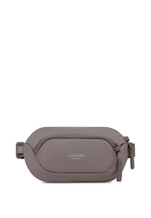Sac banane gris compact avec deux compartiments zippés et logo « Larkson Hamburg » centré sur le panneau avant.