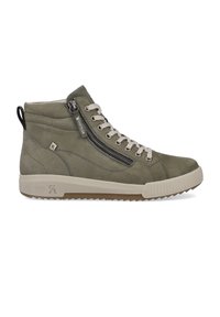 Baskets montantes en daim vert avec un système de laçage à l'avant, fermeture éclair sur le côté et semelle en caoutchouc texturé. Présente un accent logo près du talon.