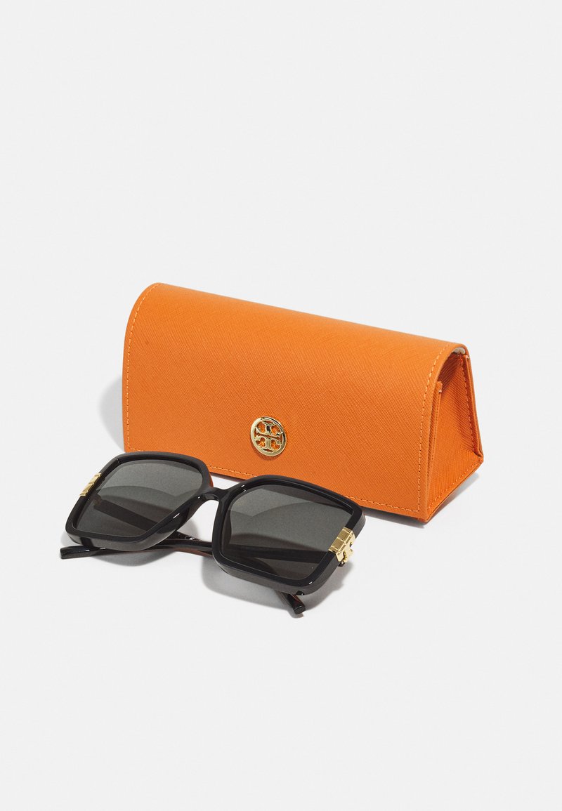 Tory Burch Sunglasses - black/dark grey/black - Zalando.co.uk display picture 1