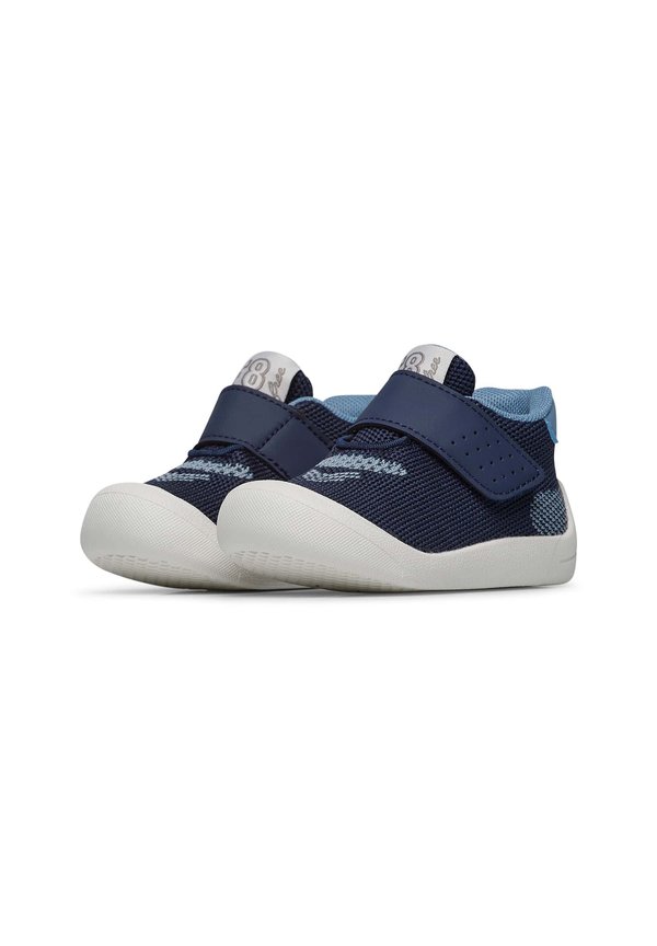 FREE – Klettschuh – marineblau