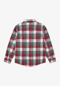 Lange mouw geruite overhemd met een rood, groen en witte ruitpatroon. Gemaakt van zachte stof met een knoopsluiting kraag en manchetten met één knoop.