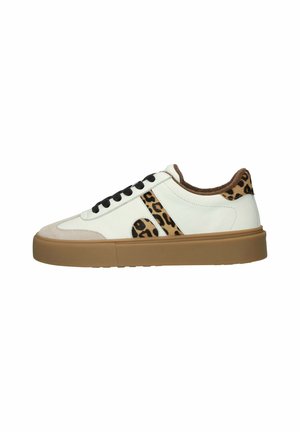 Trainers - white leopard