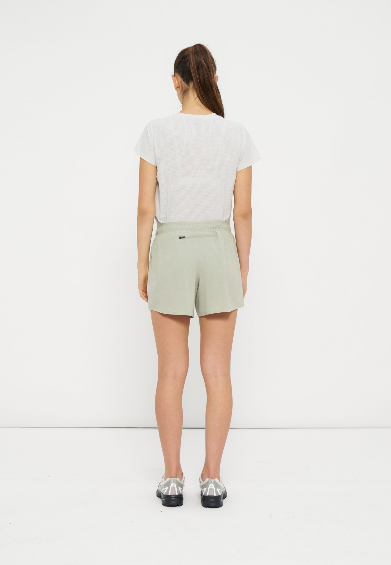 Kurze Sporthose