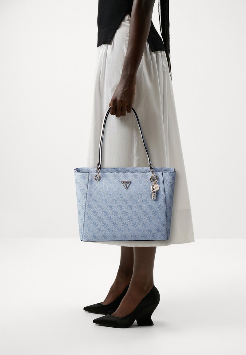 Guess NOELLE TOTE - Kabelka - light blue
