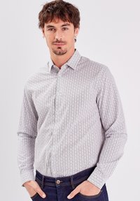 Chemisier Manches Longues BONOBO En Viscose Blanc - Taille 42, Occasion Très Bon état