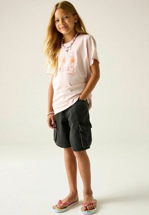 Regatta, REGATTA BOSLEY SHORT SLEEVED GRAPHIC T-SHIRT SHORT SLEEVED T-SHIRTS - Print T-shirt - pink haze