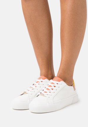 ONLLIV - Baskets basses - white