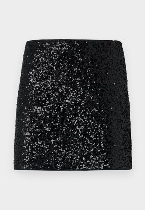 Mustaline sädelev seelik, millel on tekstureeritud pind, millel on gradientmuster tihedatest kuni haruldaste sädemeteni, sirge lõige ja nähtamatute kinnitusteta.