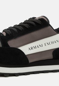 Armani Exchange LACE UP  - Tenisice - black/iron