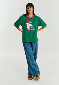 NAOKO Triko s potiskem - green