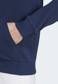 adidas Performance CLUB - Džemperis ar kapuci - collegiate navy