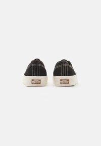 Vans AUTHENTIC VR3 UNISEX - Tenisky - black/marshmallow
