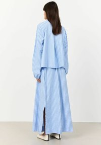 Levete Room MIMI - Camicia - marlin blue combi