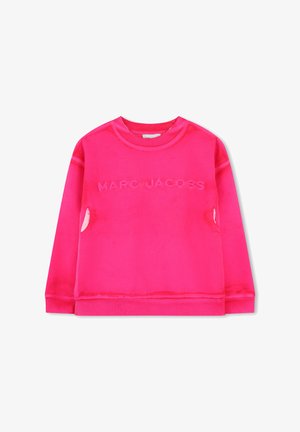 Sweatshirt fuchsia en velours doux, avec "MARC JACOBS" embossé sur le devant, des poignets et un ourlet côtelés, et des découpes sur les côtés.