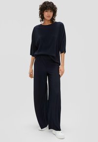 s.Oliver WEITE - Broek - navy