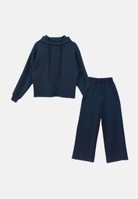 SET - Tracksuit - navy